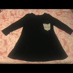 Beautiful 3/4 Sleeve Black Blouse w/ Lace Pocket